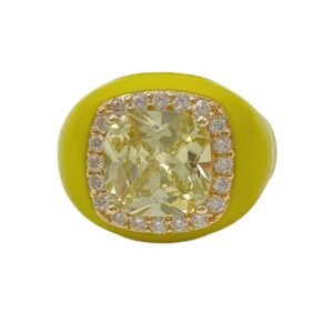 Anillo aura plata dorada con esmalte y piedras central amarillo. SO003576