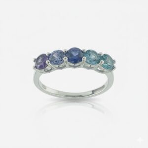 Anillo aura plata circonitas tonos verdes. RI002756